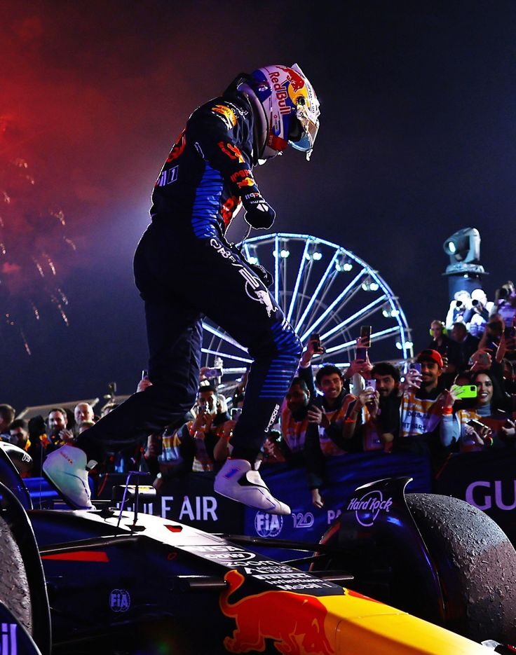 Formula One event Limo service - Toronto Pearson Airport Limo Service