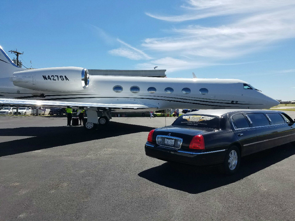 Airport Limo Service - Toronto Pearson Airport Limo Service