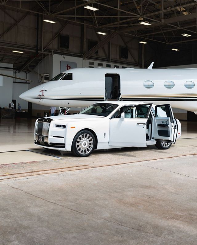 Airport Transportation - Toronto Pearson Airport Limo Service