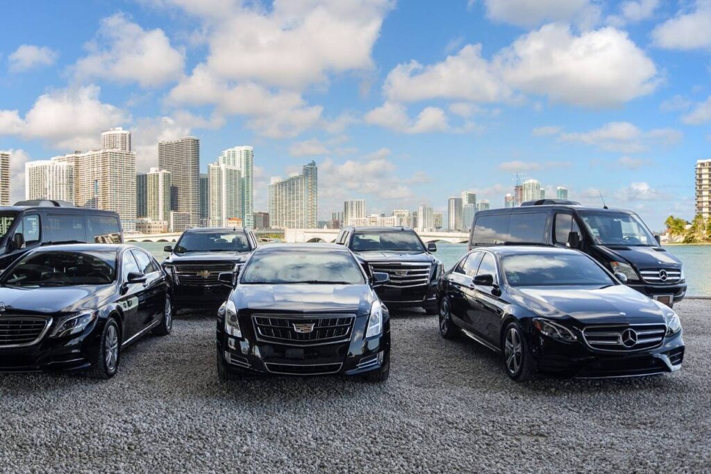 Pearson Airport Limo - Toronto Pearson Airport Limo Service