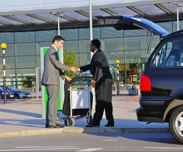 seamless-airport-ground