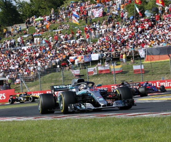 Formula One event Limo service - Toronto Pearson Airport Limo Service