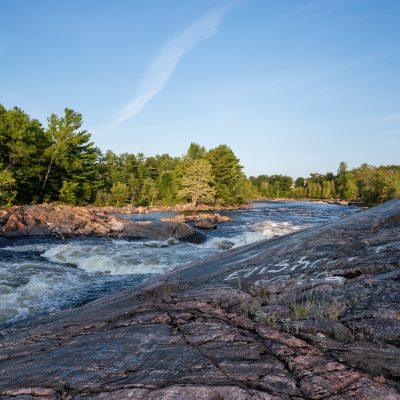 Petawawa Airport Limo – Toronto Pearson Airport Limo Service