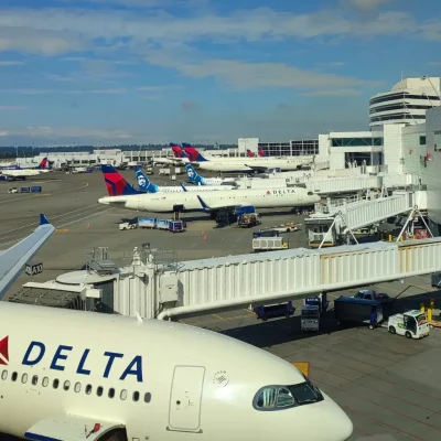 Alton Airport Limo - Toronto Pearson Airport Limo Service