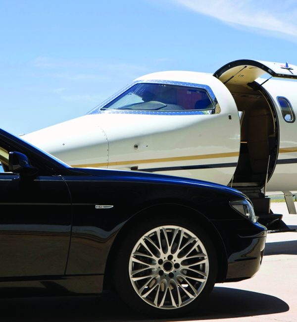 Luxury Airport Limo - Toronto Pearson Airport Limo Service