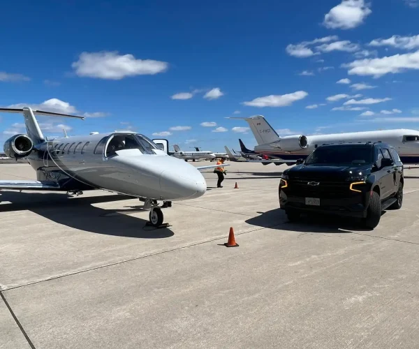 Luxury Ayr Limo Service - Toronto Pearson Airport Limo Service