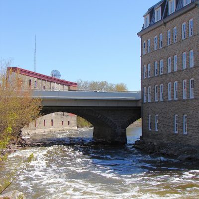 Smiths Falls Airport Limo – Toronto Pearson Airport Limo Service