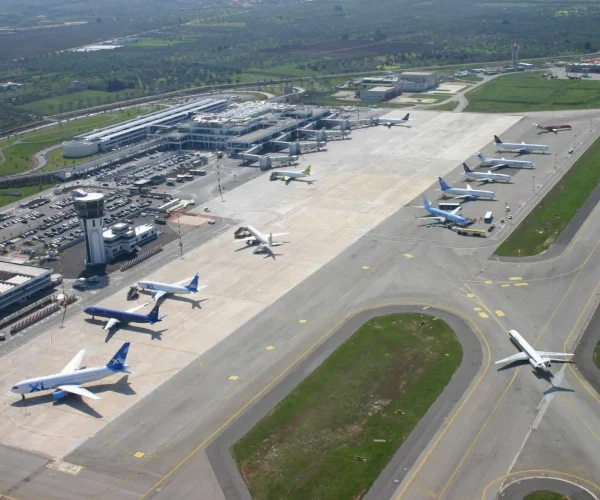 Barrie Airport Limo – Toronto Pearson Airport Limo Service