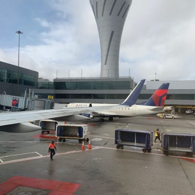 Ancaster Airport Limo – Toronto Pearson Airport Limo Service