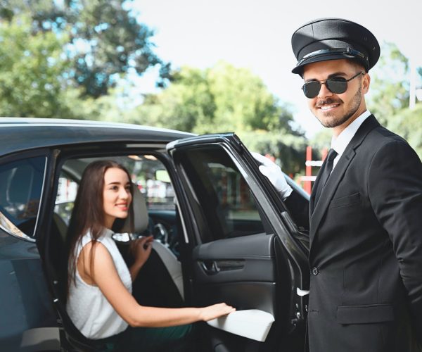 Chauffeur Service Toronto - Toronto Pearson Airport Limo Service