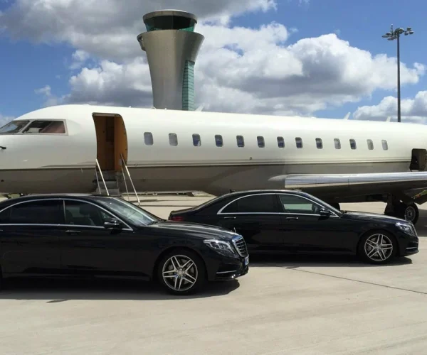 Airport Limo - Toronto Pearson Airport Limo Service
