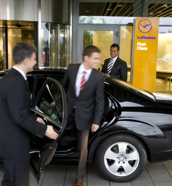 Corporate Airport Limo Service - Toronto Pearson Airport Limo Service