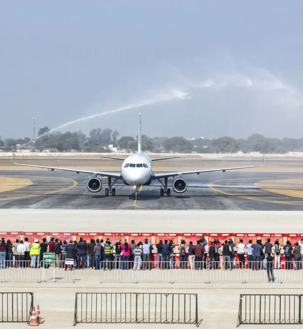 noida-airport-900x1200