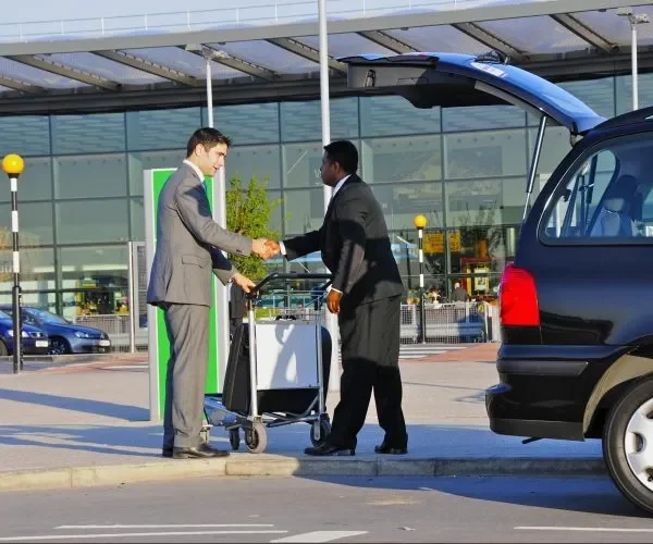 seamless-airport-ground